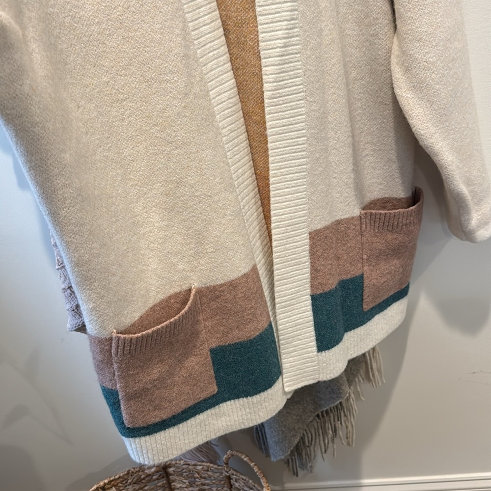 Colorblock Open Front Cardigan Sweater - Picture 2 of 4